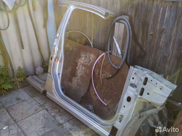 Боковина qashqai