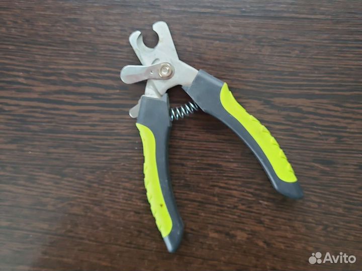 Когтерезка для собак с ограничителем