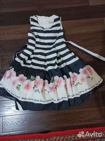 Платье б.у