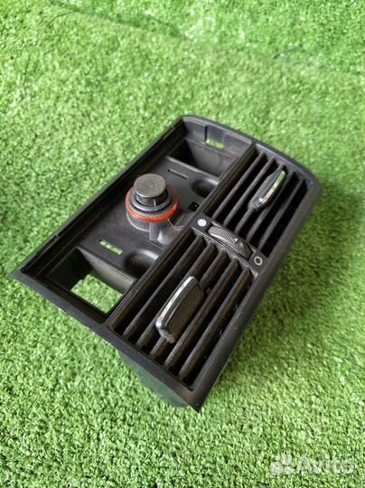 Дефлектор центральный Audi a8 d2