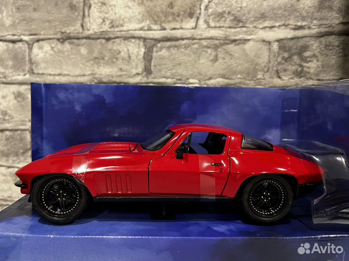 Сhevrolet Сorvette С2 Sting Ray 1/24 Jada