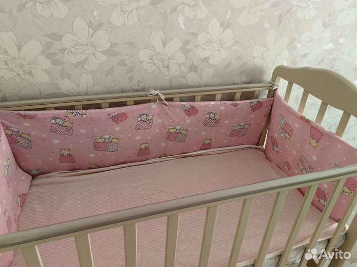 Детская кроватка