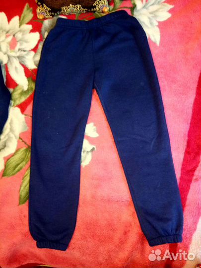 Спортивный костюм на 10-12 лет