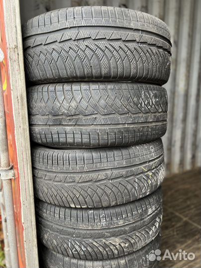 Michelin Pilot Alpin 4 235/55 R17