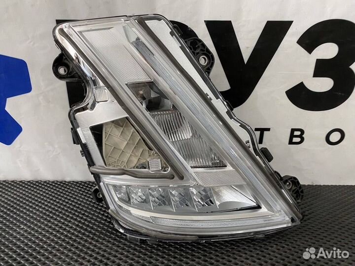 Фара правая Volvo FH5 24056510