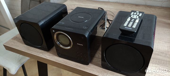 Продам мини музыкальный центр