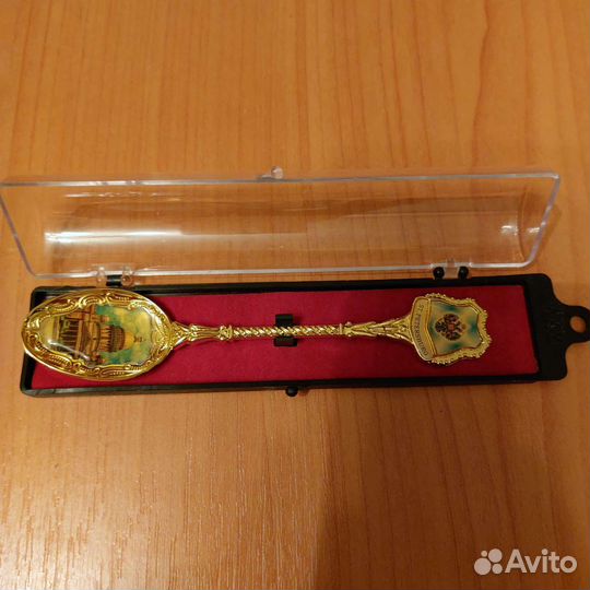 Декоративная ложка в футляре 