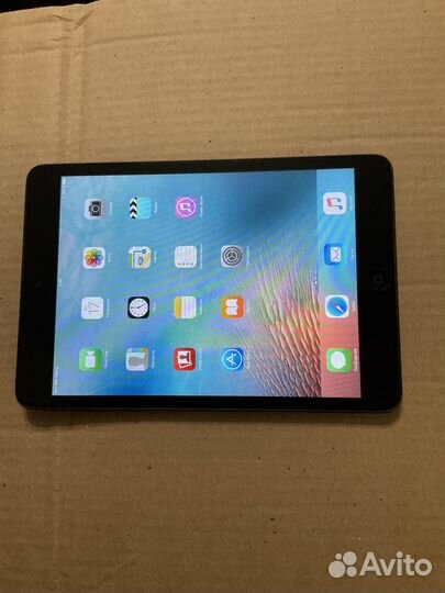 Продам iPad mini 2