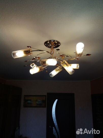 Люстра и бра