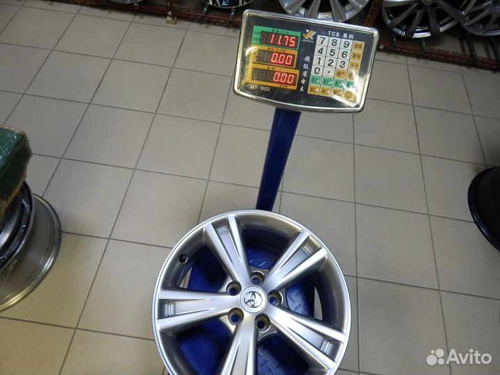 773 Оригинал Toyota Harrier R18 J7 5*114.3 ET35