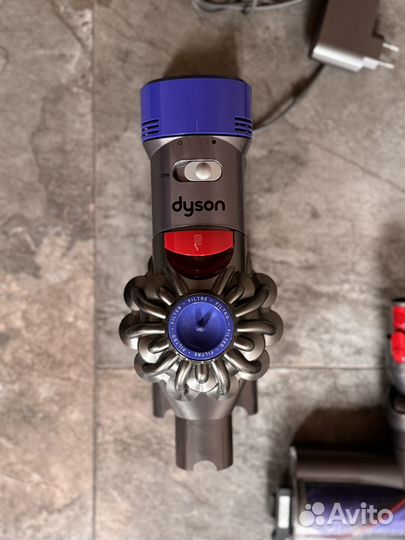 Пылесос dyson v8 animal+
