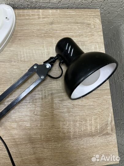 Лампа на струбцине