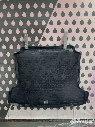 Резиновый ковер в багажник Polo Sedan 2013