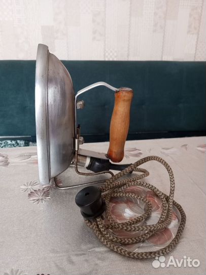 Утюг электрический зтк 1952г. Рабочий