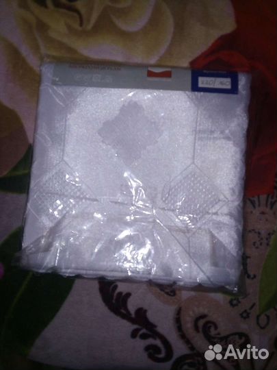 Скатерть из 100 полиэстера