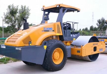 Дорожный каток XCMG XS163, 2023