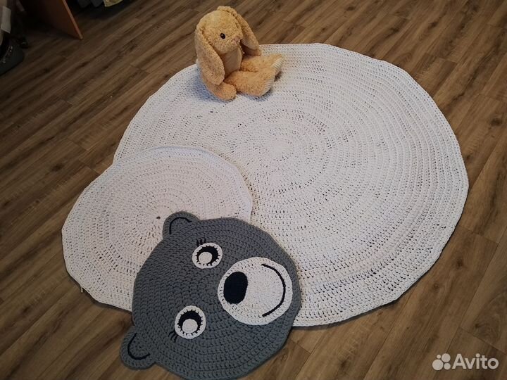Вязанный ковер