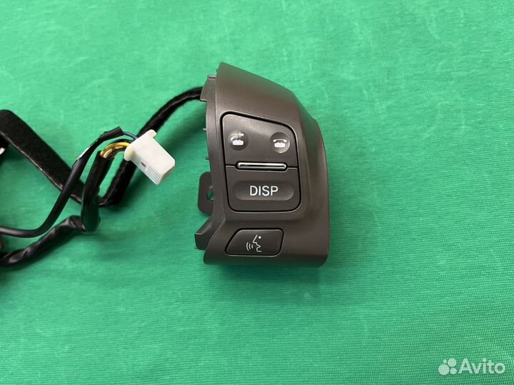 Кнопки мультимедиа руля Toyota Windom