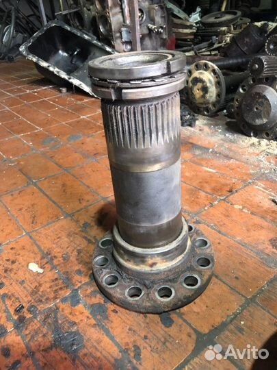 Цапфа на Маз 6422 тягач