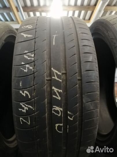 Michelin Pilot Sport PS2 245/40 R18 93Y