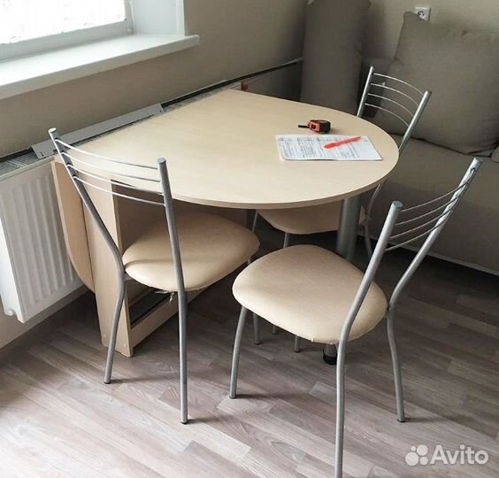 Стол книжка новый