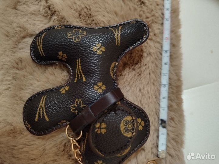 Брелок на сумку