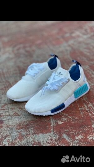 Кроссовки adidas новые
