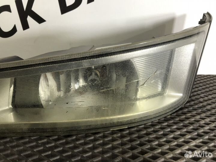 21221152 Фара противотуманная левая Volvo FH