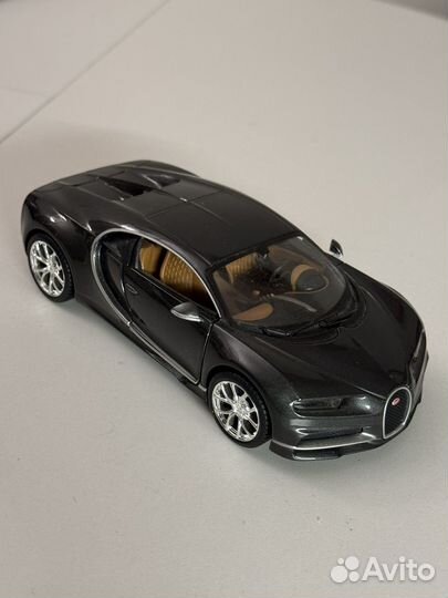 Bugatti Chiron 1/24 maisto