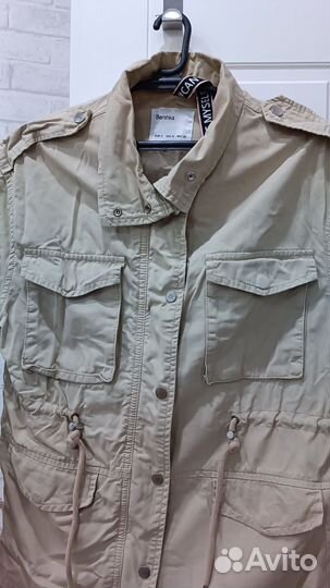 Ветровка женская