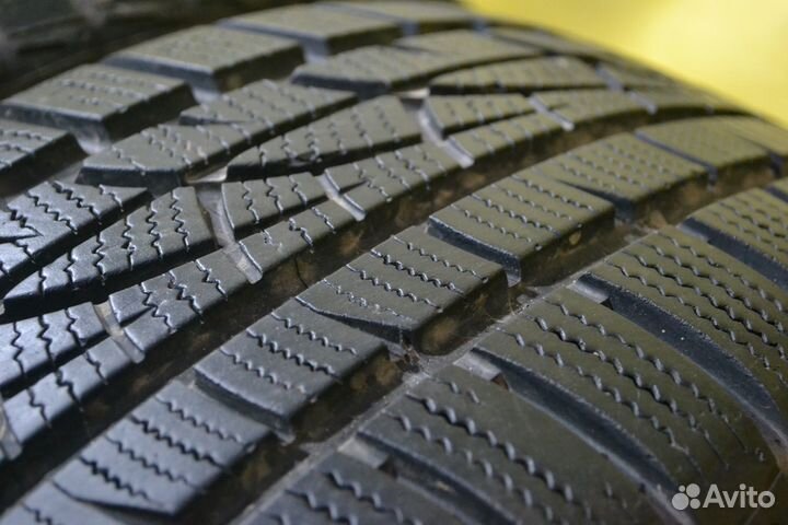 Hankook Winter I'Cept Evo 215/50 R17