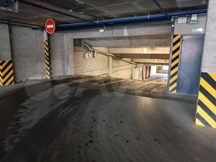 Машиноместо