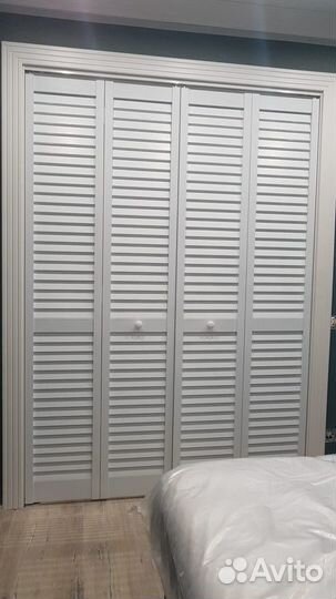 Жалюзийные двери для шкафа