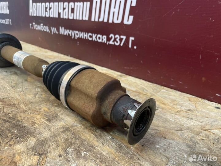 Привод передний правый Renault Logan