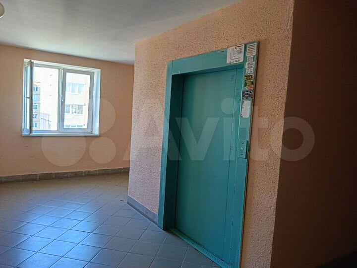 3-к. квартира, 90 м², 6/8 эт.