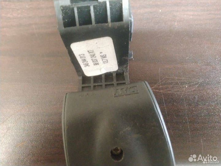 Переключатель подрулевой управления магнитолой