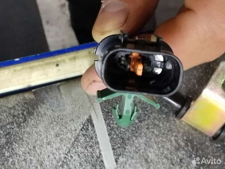 Датчик ABS Galloper