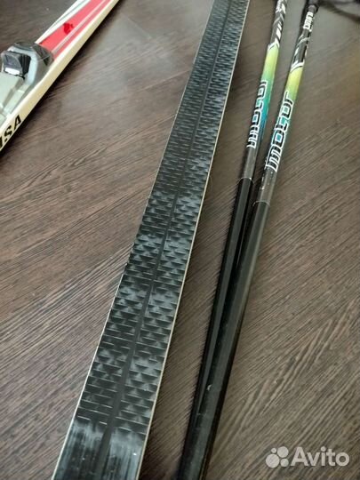 Лыжи беговые с креплениями,палки