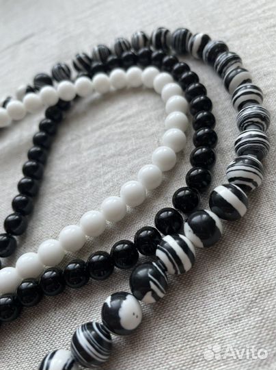 Агат белый черный камень