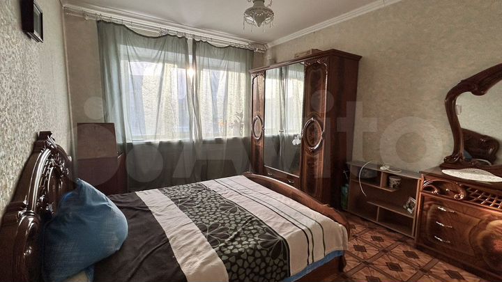 4-к. квартира, 93 м², 4/5 эт.