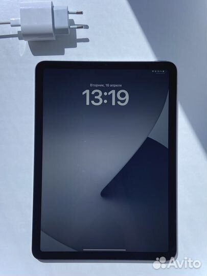 iPad air 5 2022 m1 64 wi fi