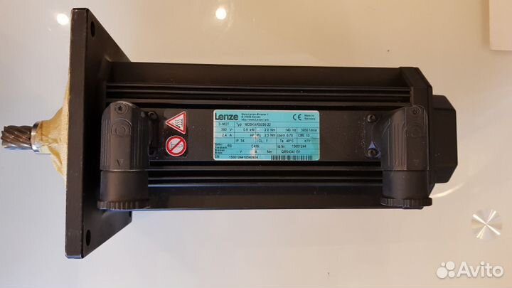 Серводвигатели. Кабель Lenze Servotechnics