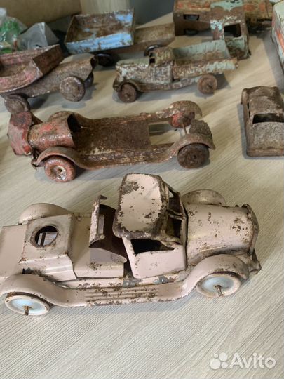 Старая детская машинка