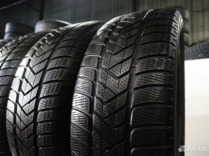 Pirelli Scorpion Winter 275/45 R21
