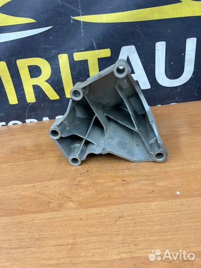 Подушка двигателя правая Kia Stinger 1 G6DP