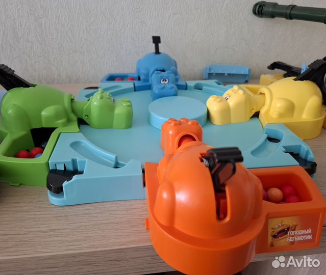 Голодные бегемотики hasbro