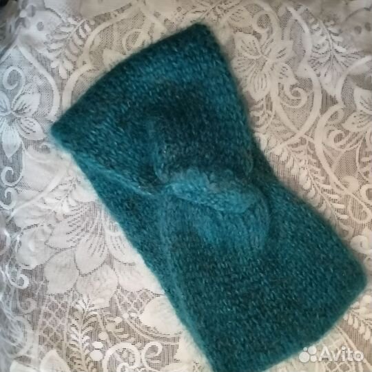 Повязка на голову вязаная