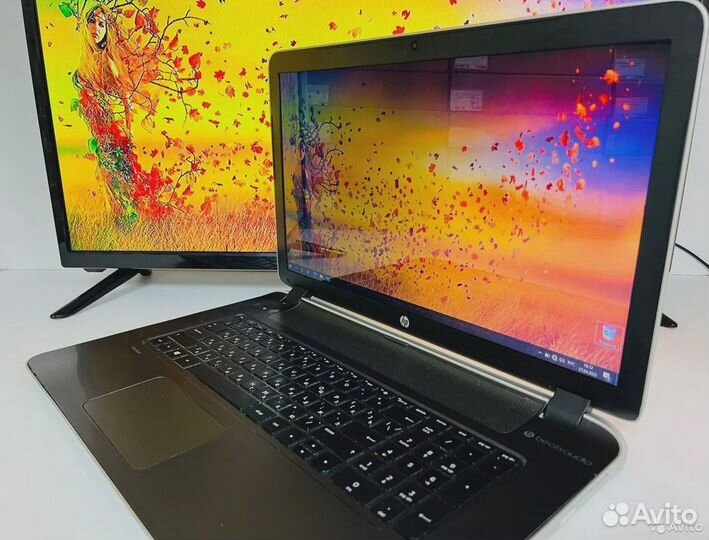 HP Pavilion AMD A10 8GB Radeon R7 M260 HDD 500GB