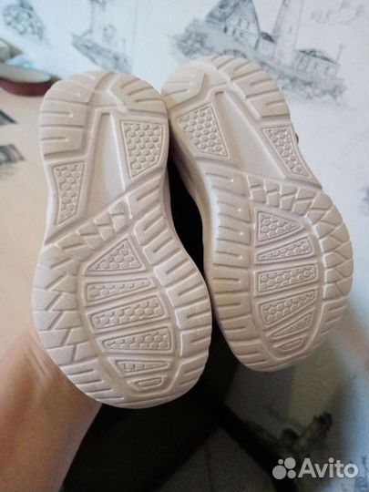 Кроссовочки р. 21