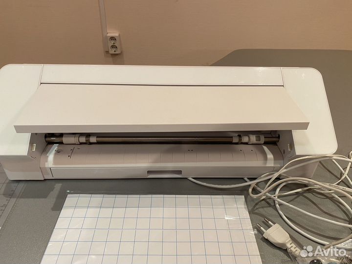 Плоттер silhouette cameo 4